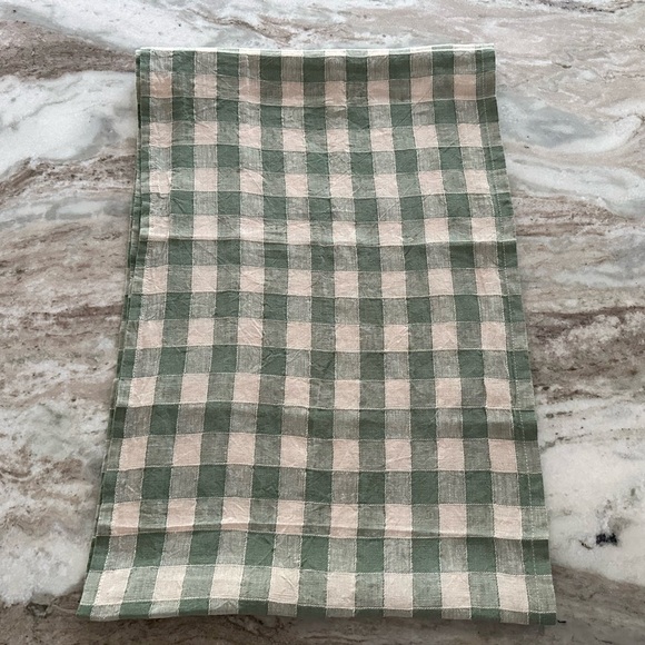 Magnolia Green Gingham Linen Table Runner - Picture 6 of 17